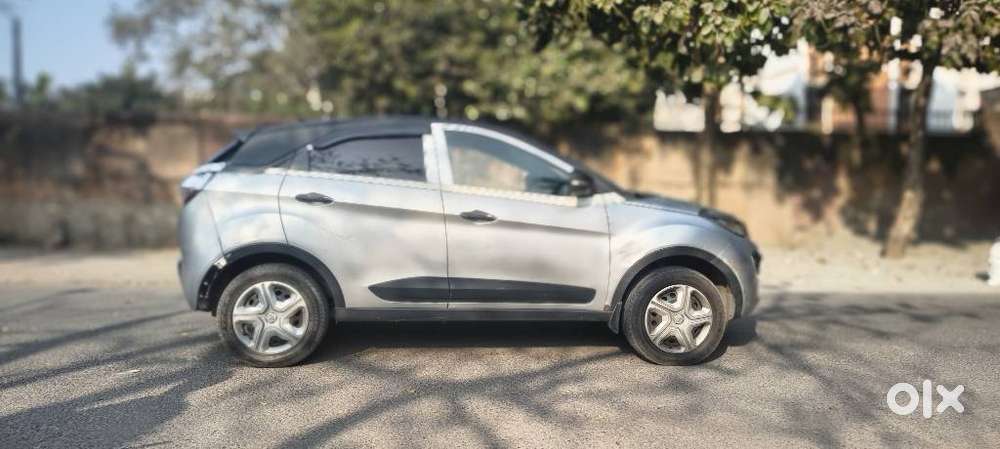 Tata Nexon 1.2 Revotron Xm, 2018, Cng & Hybrids