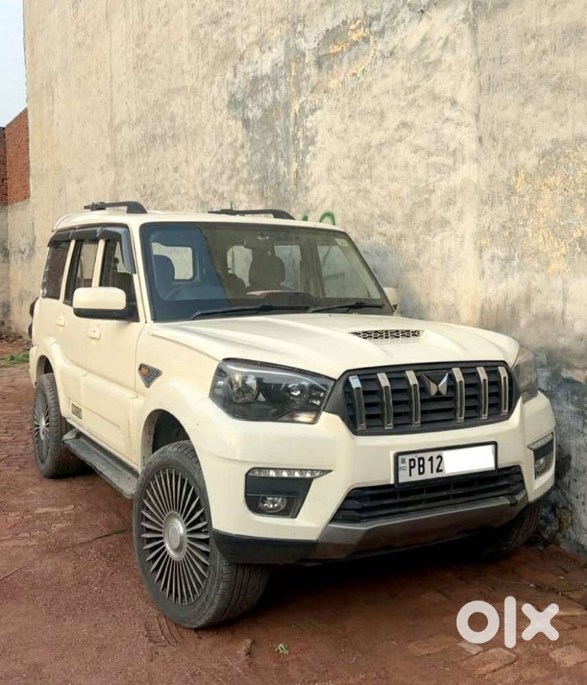 Mahindra Scorpio Classic, 2016, Diesel