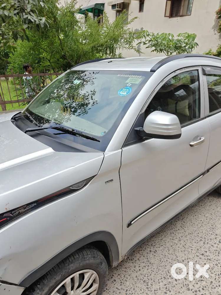 Mahindra Kuv 100 2017 Diesel 74000 Km Driven