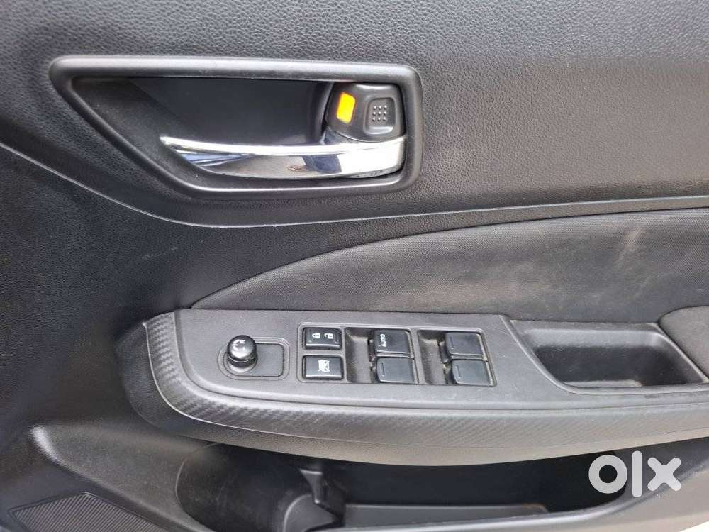 Maruti Suzuki Swift Vxi + Manual, 2019, Petrol
