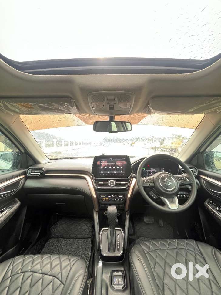 Maruti Suzuki Grand Vitara 1.5 Alpha Plus Intelligent Hybrid Ecvt, 2..