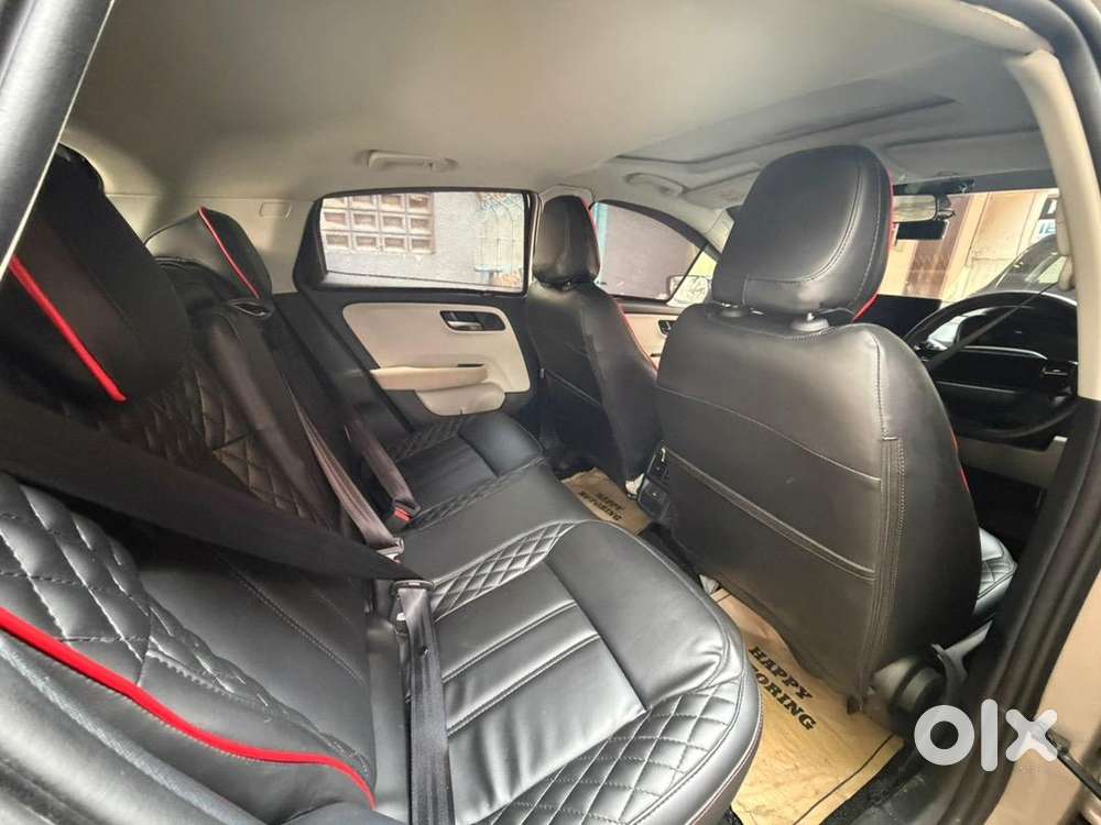 Tata Altroz Accomplished S Dca