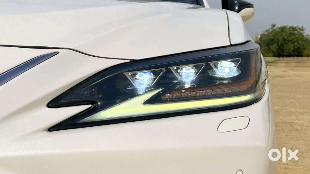 Lexus Es 300h Luxury, 2019