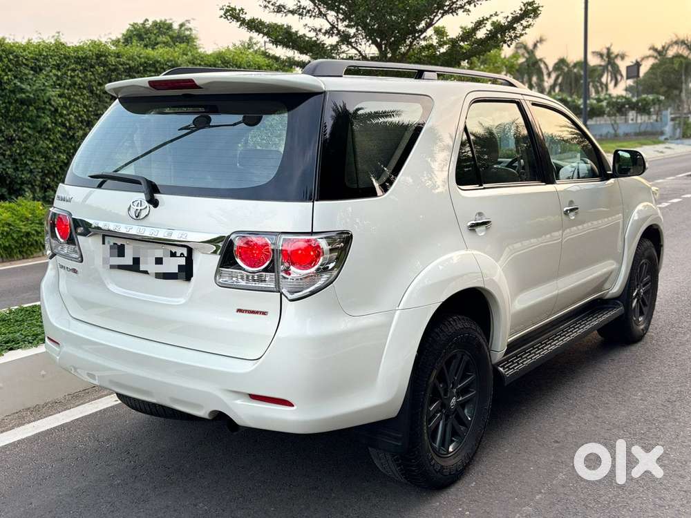 Toyota Fortuner 4x2 4 Speed At, 2015, Diesel