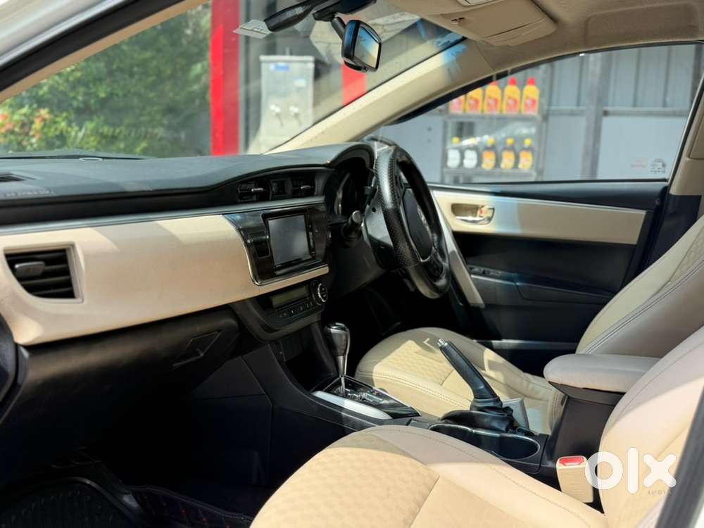 Toyota Corolla Altis 2014