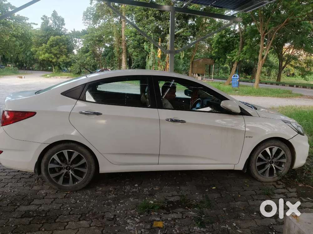Hyundai New Verna 2013 Manual