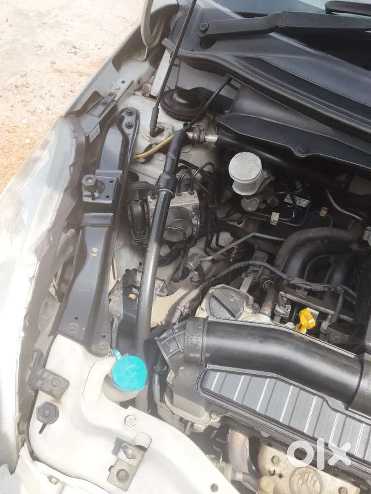 Automatic  Maruti Suzuki Swift Dzire 2014 Petrol89000km Driven