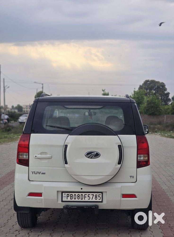 Mahindra Tuv 300 T6, 2016, Diesel