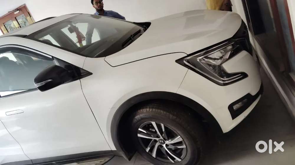 Mahindra Xuv700 2022 Petrol 67000 Km Driven