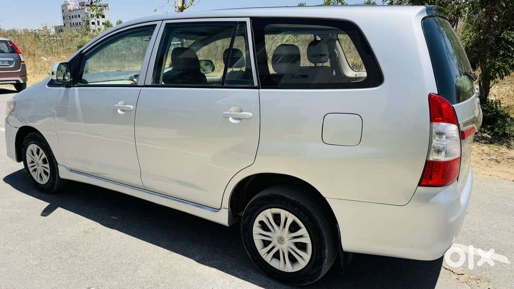 Toyota Innova 2.5 G (diesel) 8 Seater, 2013, Diesel