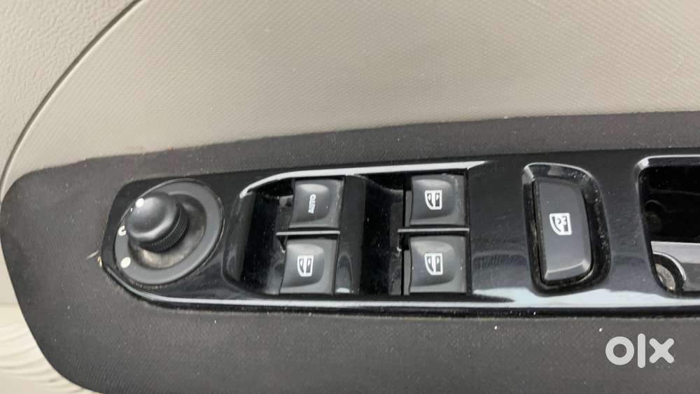 Renault Triber Rxz, 2020, Petrol