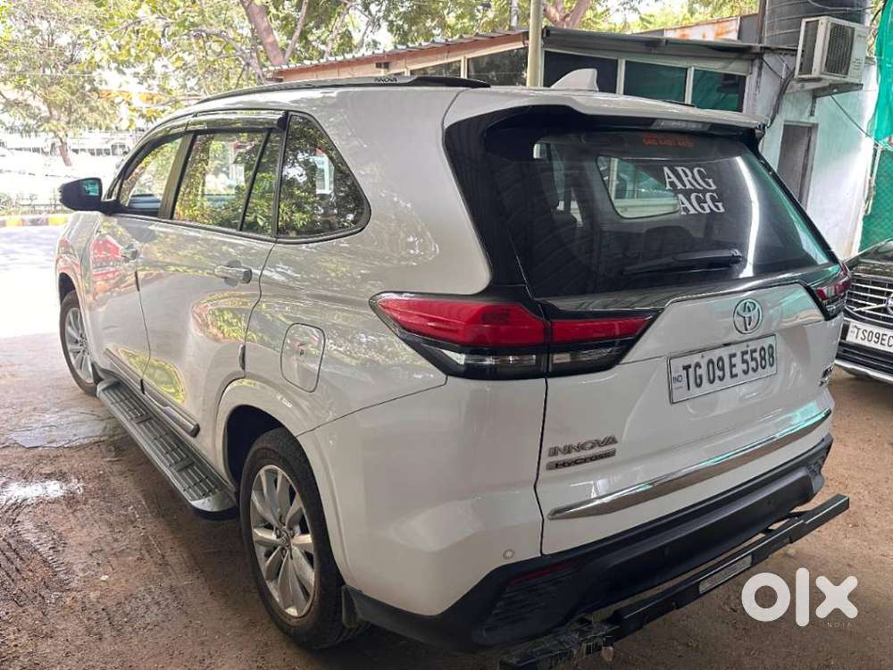 Toyota Innova Hycross 2.0 Vx Hybrid 7 Str, 2025, Petrol