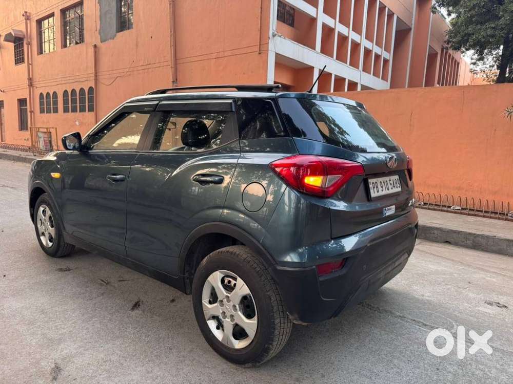 Mahindra Xuv300 W6 Amt Diesel, 2022, Diesel