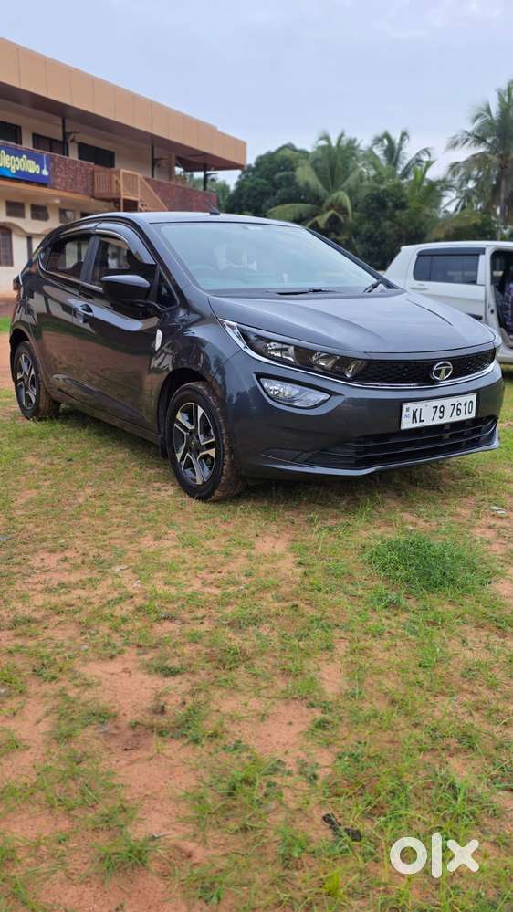 Tata Altroz 1.2 Xe, 2020, Petrol