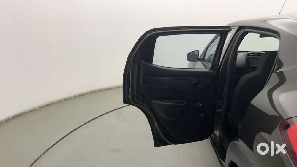 Renault Kwid 2019-ongoing 1.0 Rxt (o), 2017, Petrol