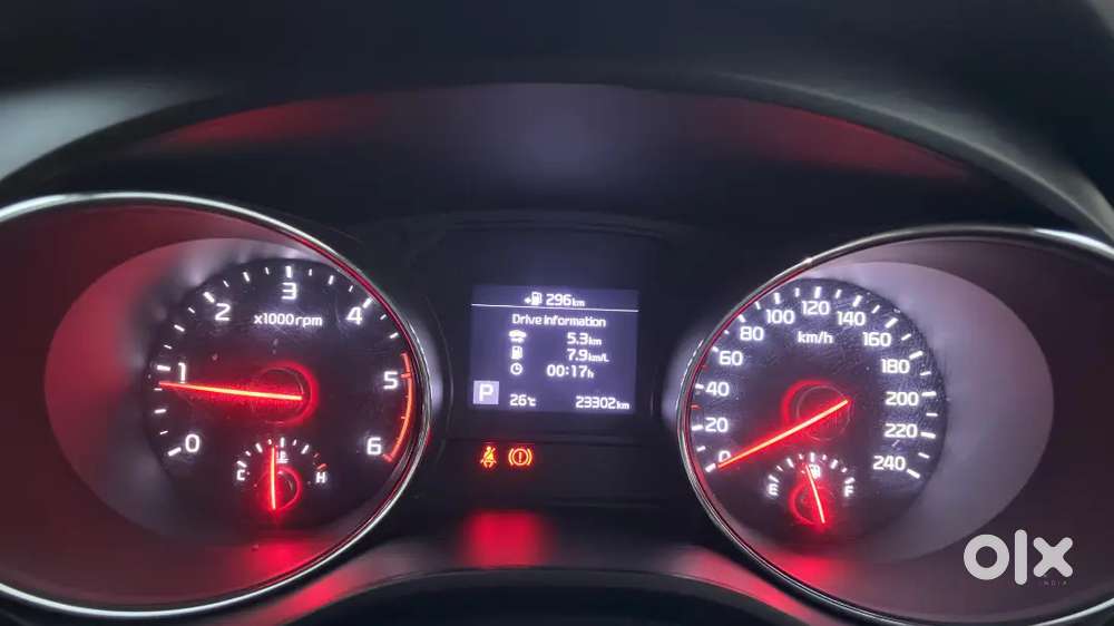 Showroom-condition Kia Carnival Premium (7-str)  Just 24,000 Km Run