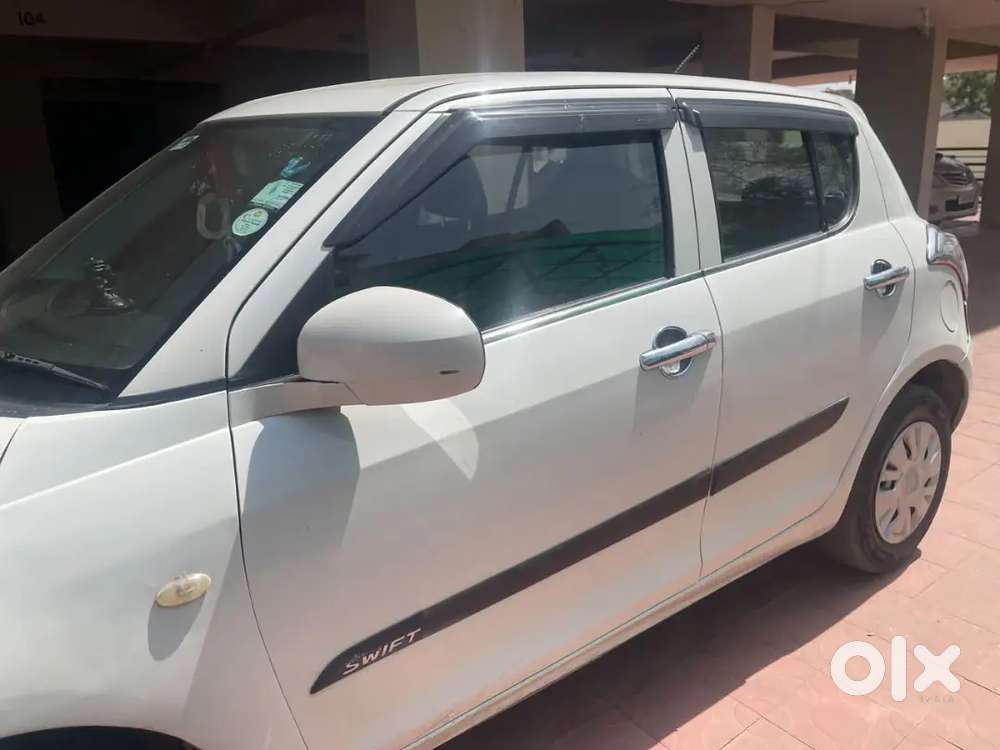 Swift 2015 Petrol Lxi Car