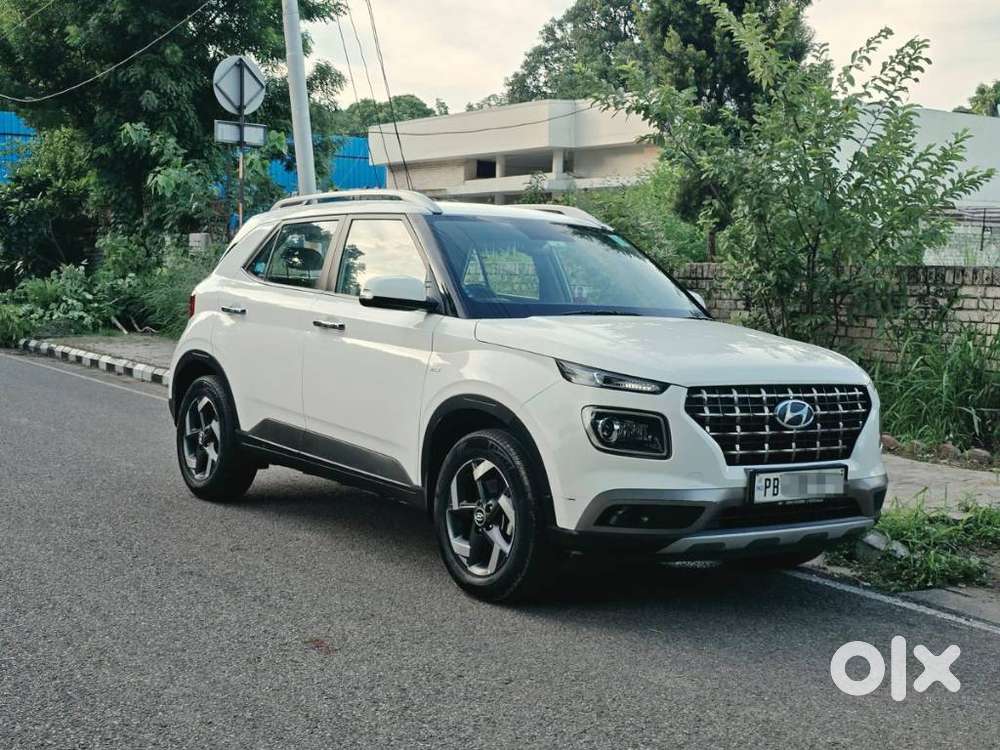 Hyundai Venue 1.0 Sx (o) Turbo Dct, 2021, Petrol