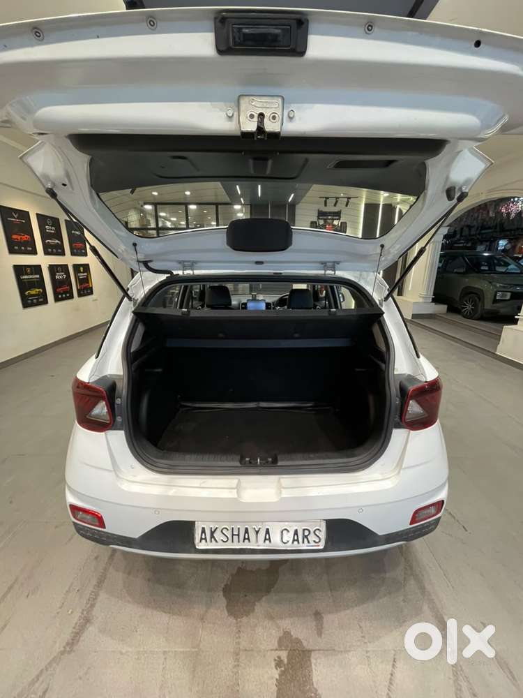 Hyundai Venue Sx Turbo, 2021, Petrol