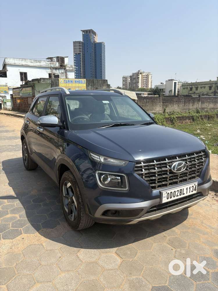 Hyundai Venue 1.0 Sx (o) Turbo Dct Dual Tone, 2020, Petrol