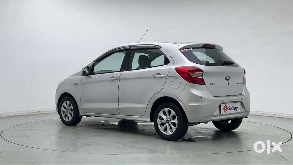 Ford Figo Petrol Titanium, 2015, Petrol