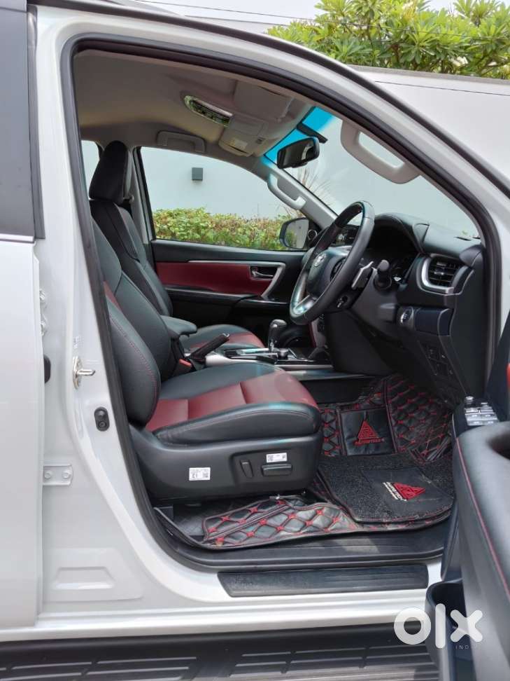 Toyota Fortuner Legender 4x2 At 2.8, 2024, Diesel