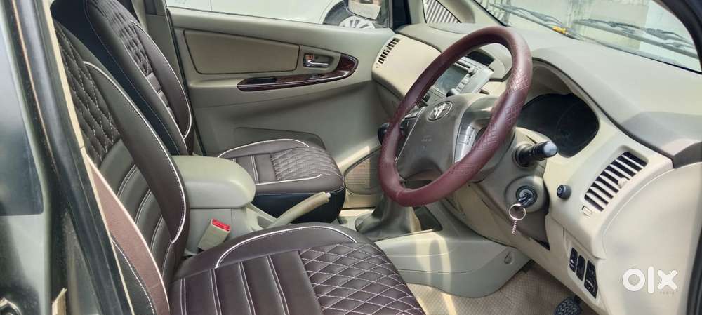 Toyota Innova 2.5 V 7 Str, 2013, Diesel