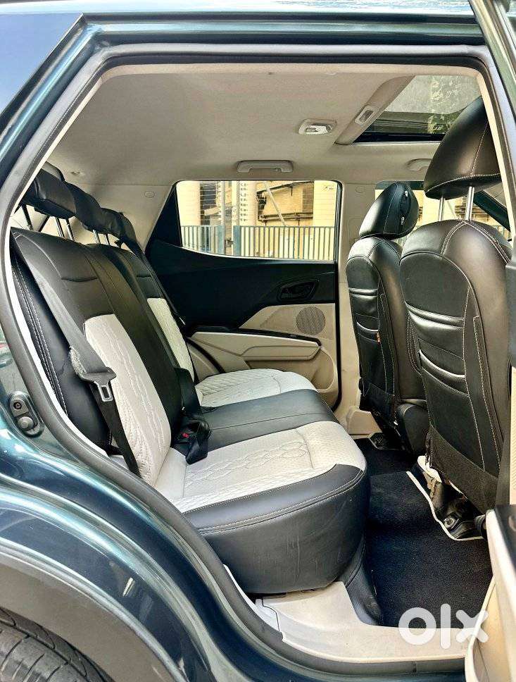 Mahindra Xuv300 W8 Option, 2021, Petrol