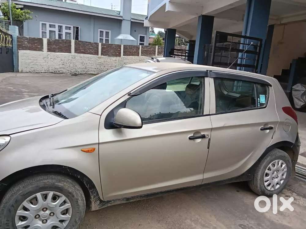 Hyundai I20 2012 Petrol 65000 Km Driven