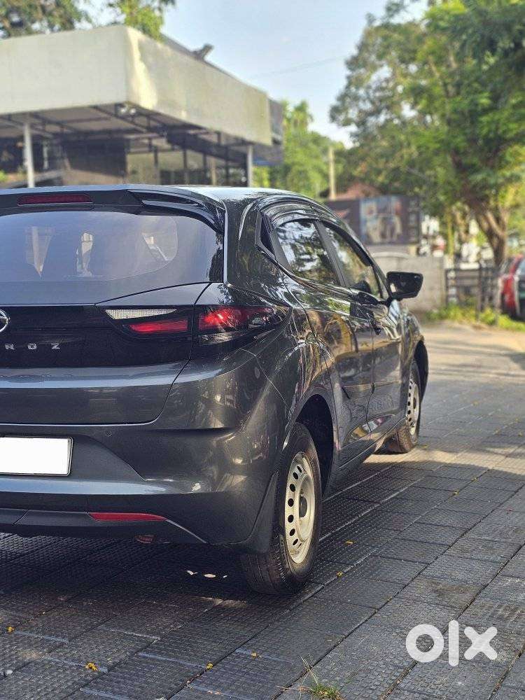 Tata Altroz 1.2 Xe Rhytm Petrol, 2021, Petrol
