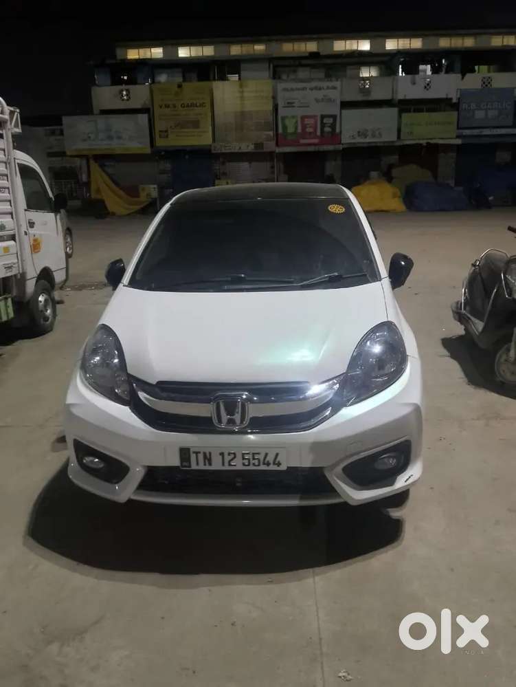 Honda Brio 1.2 V 2013