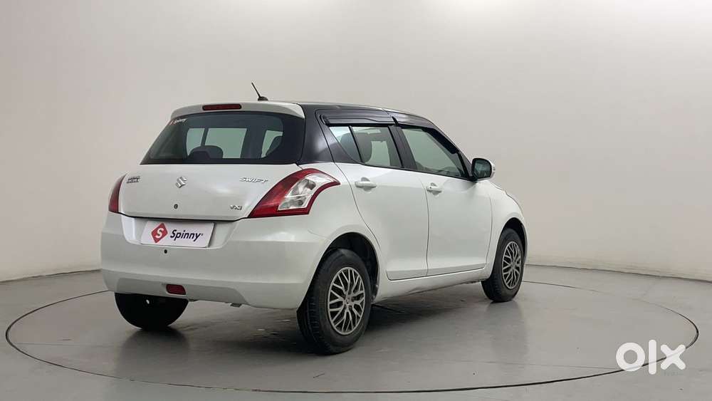 Maruti Suzuki Swift Vxi Optional, 2016, Petrol