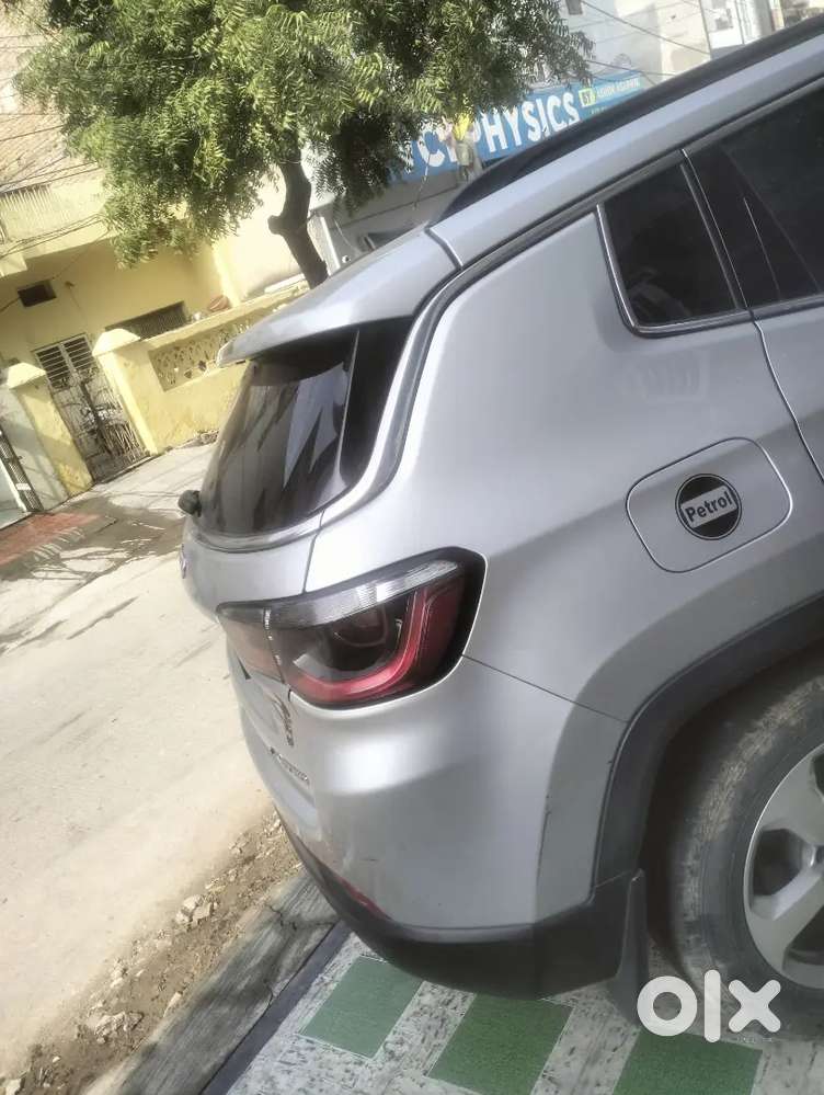 Jeep Compass 2017 Petrol 70000 Km Driven