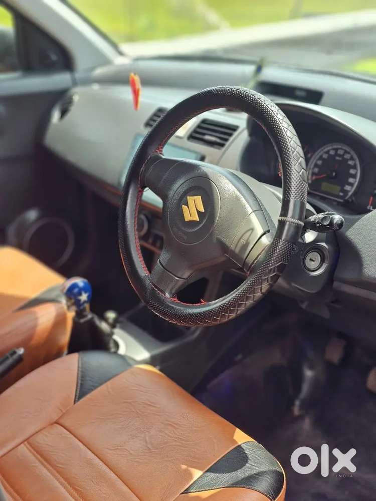 Maruti Suzuki Swift 1.3 Zxi 2006