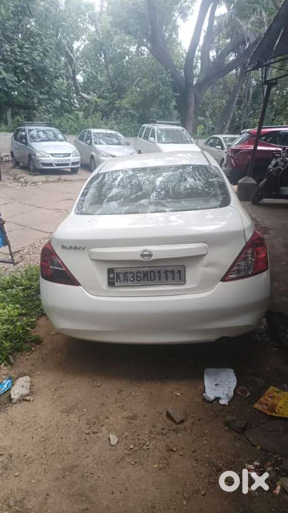 Nissan Sunny Diesel 2013