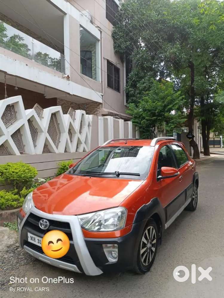 Toyota Etios Cross 2014