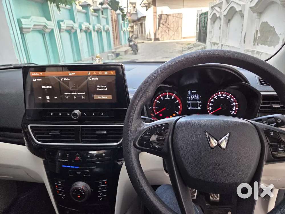Mahindra Xuv 3xo 2024 Ax5