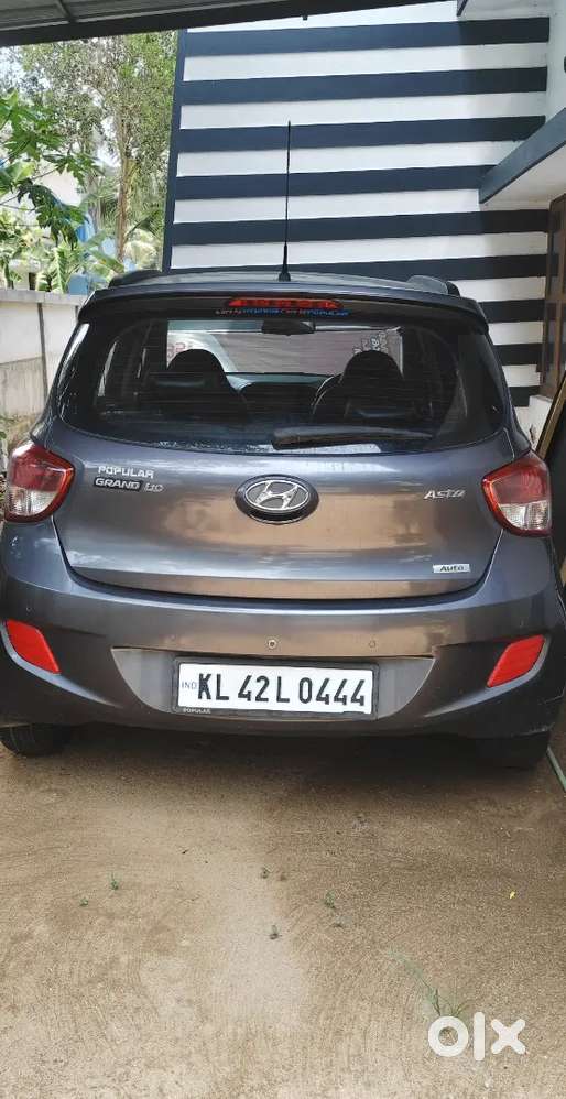 Hyundai Grand I10 2015 Petrol 70910 Km Driven