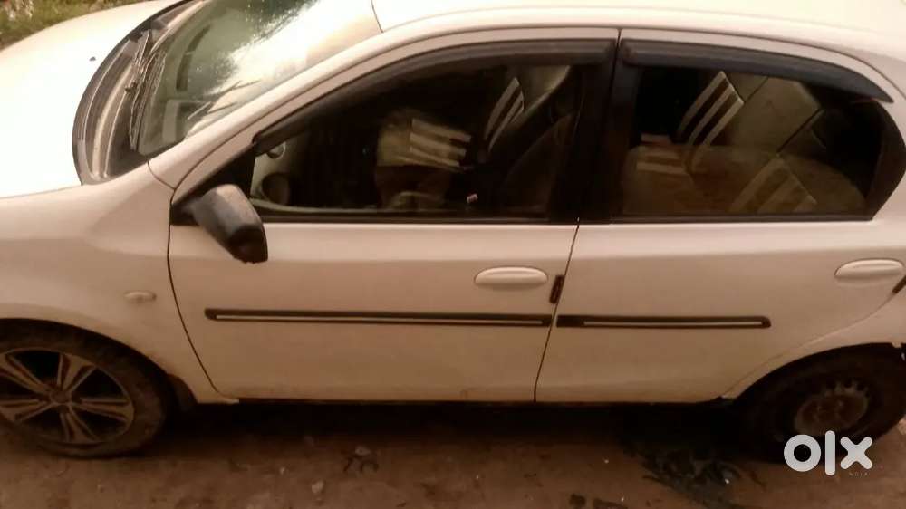 Toyota Etios Liva 2012
