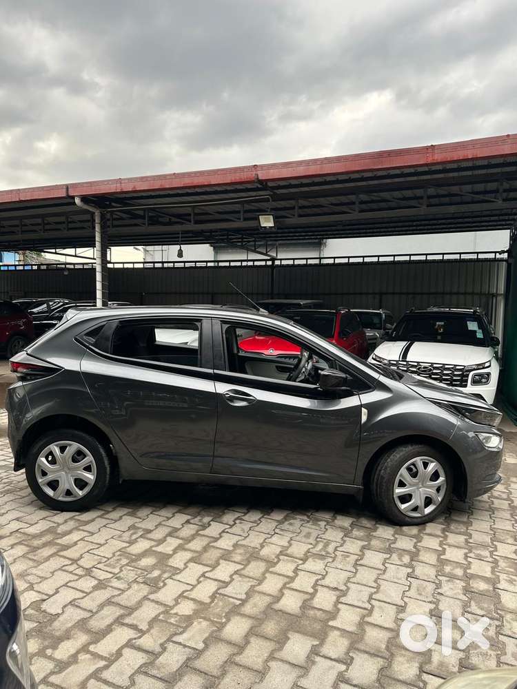 Tata Altroz 1.2 Xt, 2023, Petrol