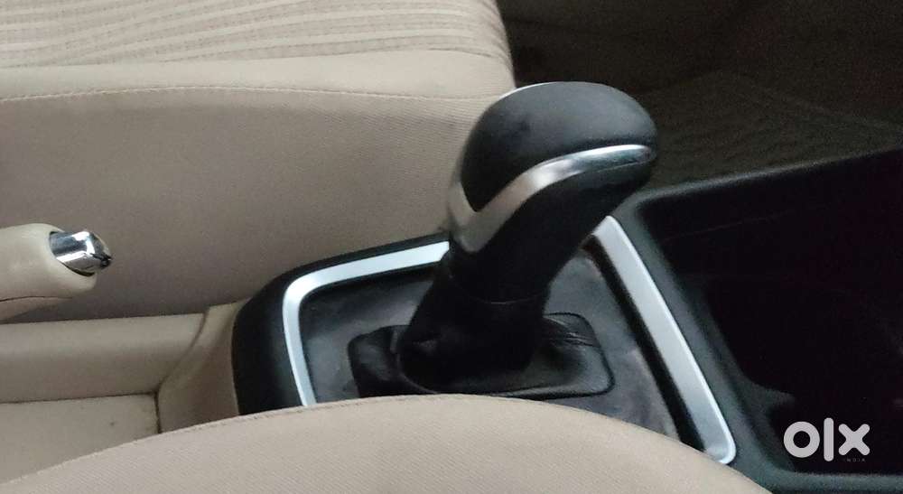 Maruti Suzuki Swift Dzire Zxi + Amt, 2017, Petrol