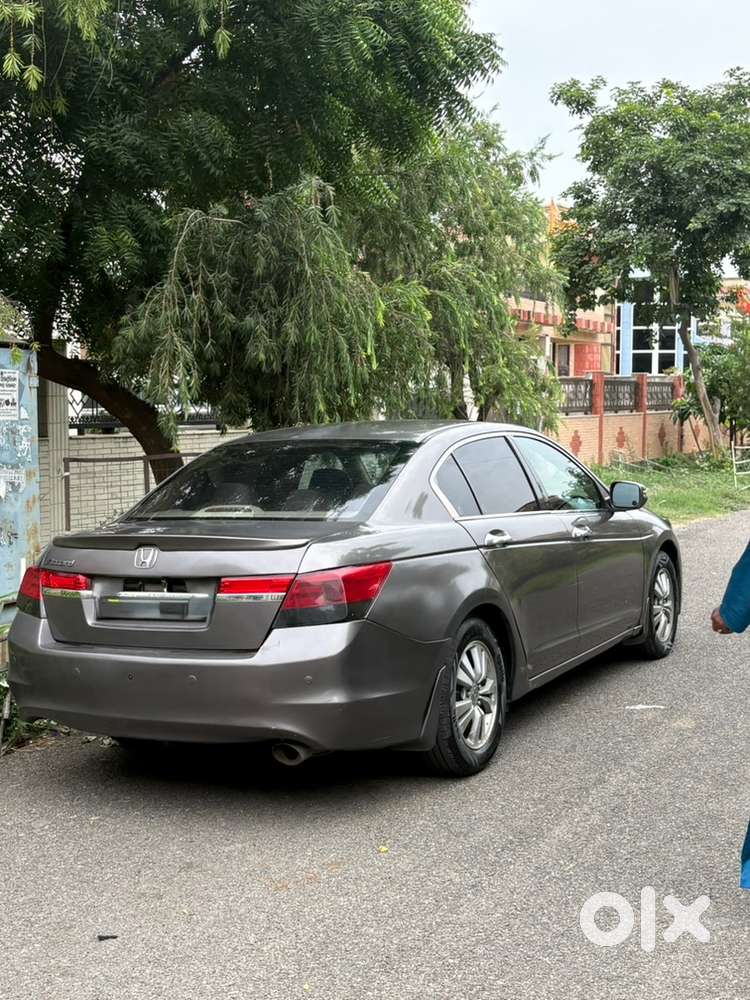 Honda Accord Petrol 2011