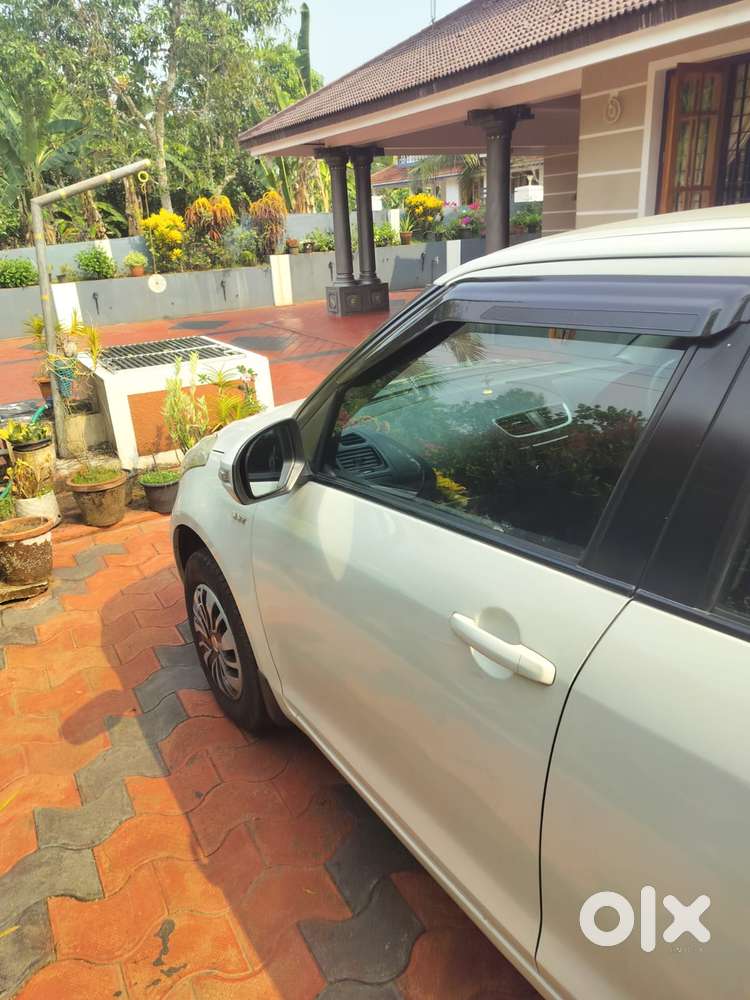 Maruti Suzuki Swift Vxi, 2016, Petrol