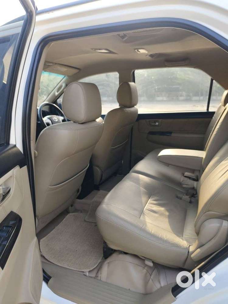 Toyota Fortuner 2011-2016 4x2 Manual, 2015, Diesel