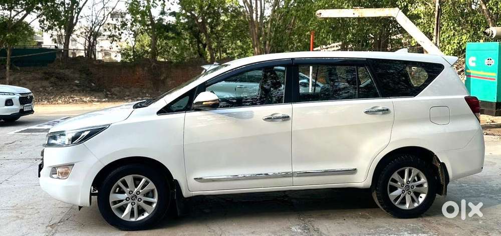 Toyota Innova Crysta 2.4 G Mt, 2019, Diesel