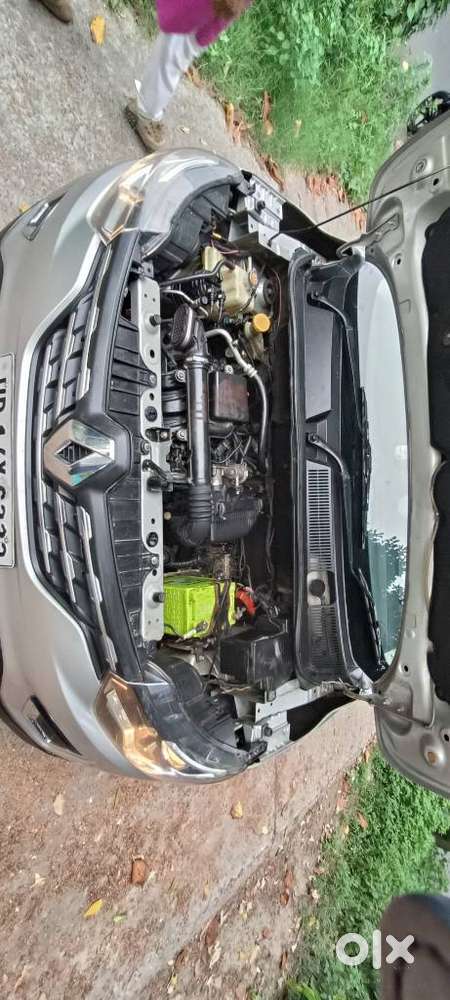 Renault Triber Rxl, 2021, Petrol