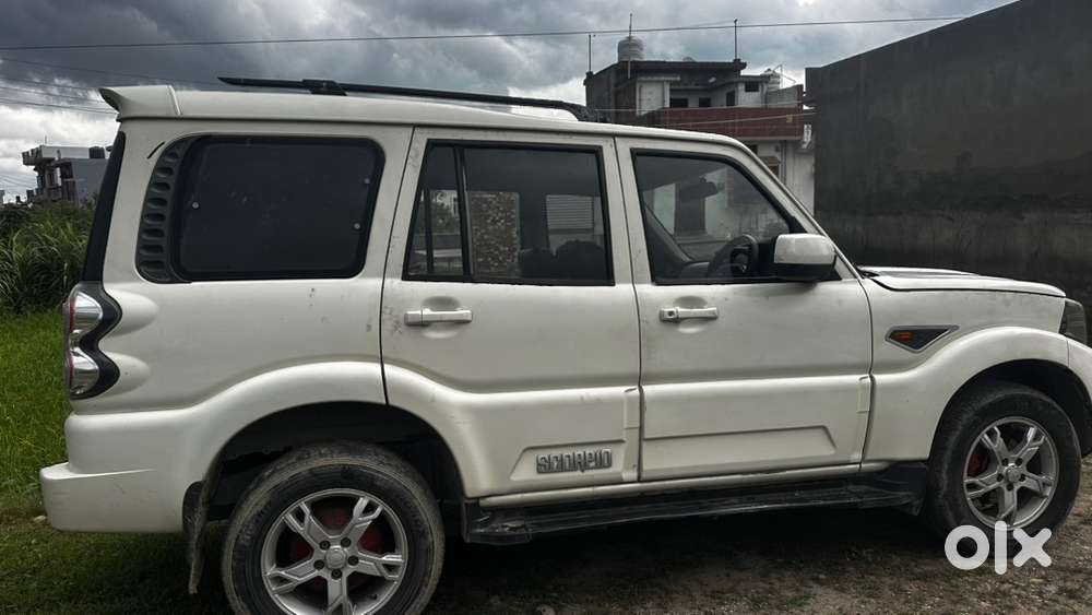 Mahindra Scorpio Classic 2016 Diesel 118000 Km Driven