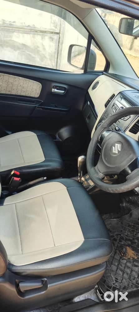 Maruti Suzuki Wagon R Vxi Amt1.2, 2017, Petrol