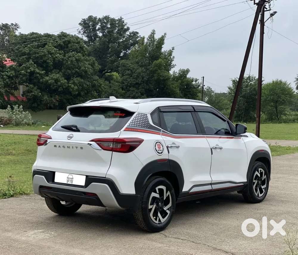 Nissan Magnite 1.0 Xv Red Edition, 2022, Petrol