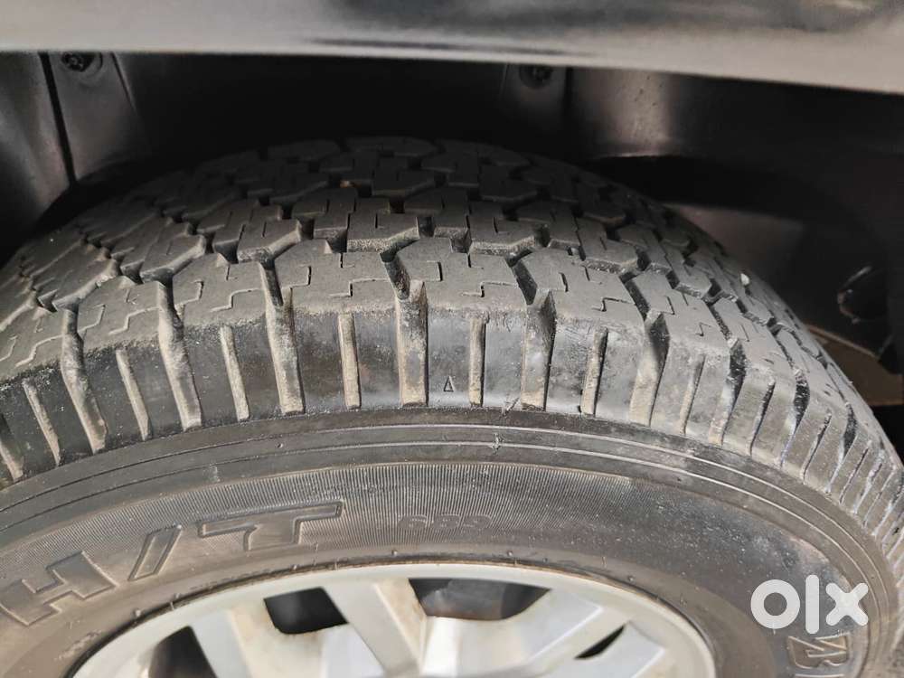Mahindra Tuv 300 T8, 2017, Diesel
